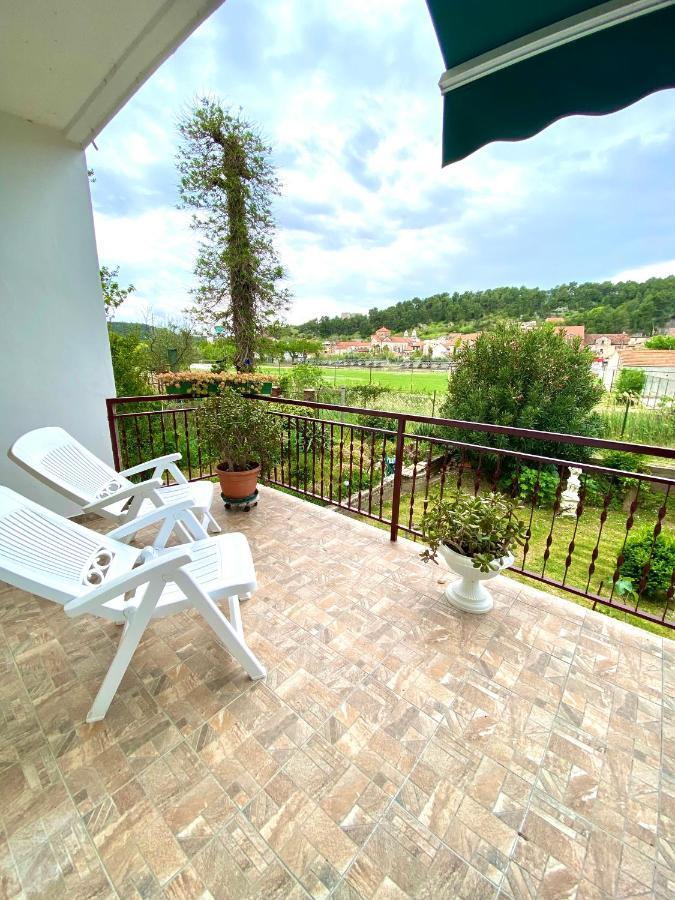 Casa Erceg Amor Vincit Omnia Skradin Exterior foto