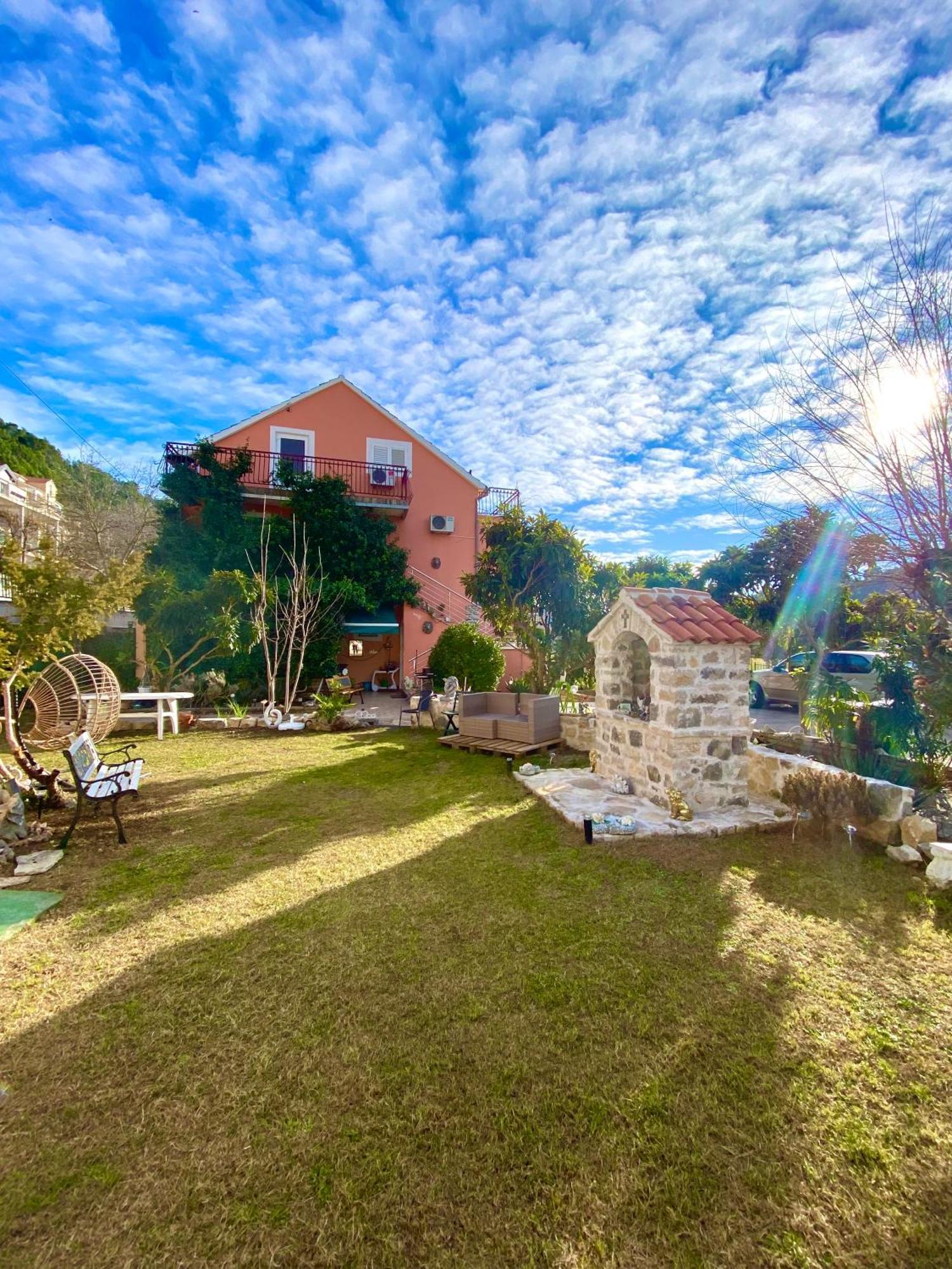 Casa Erceg Amor Vincit Omnia Skradin Exterior foto