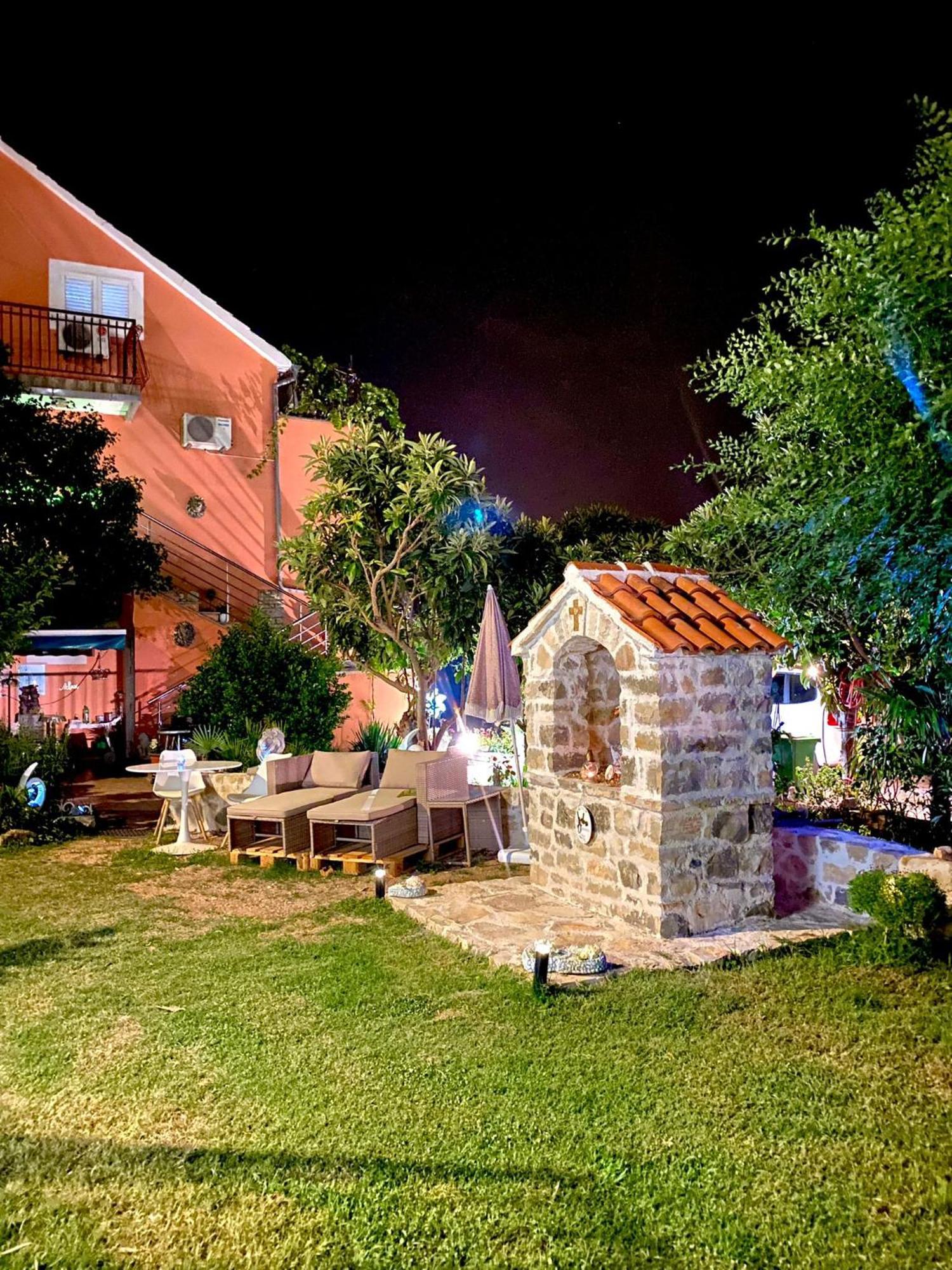 Casa Erceg Amor Vincit Omnia Skradin Exterior foto